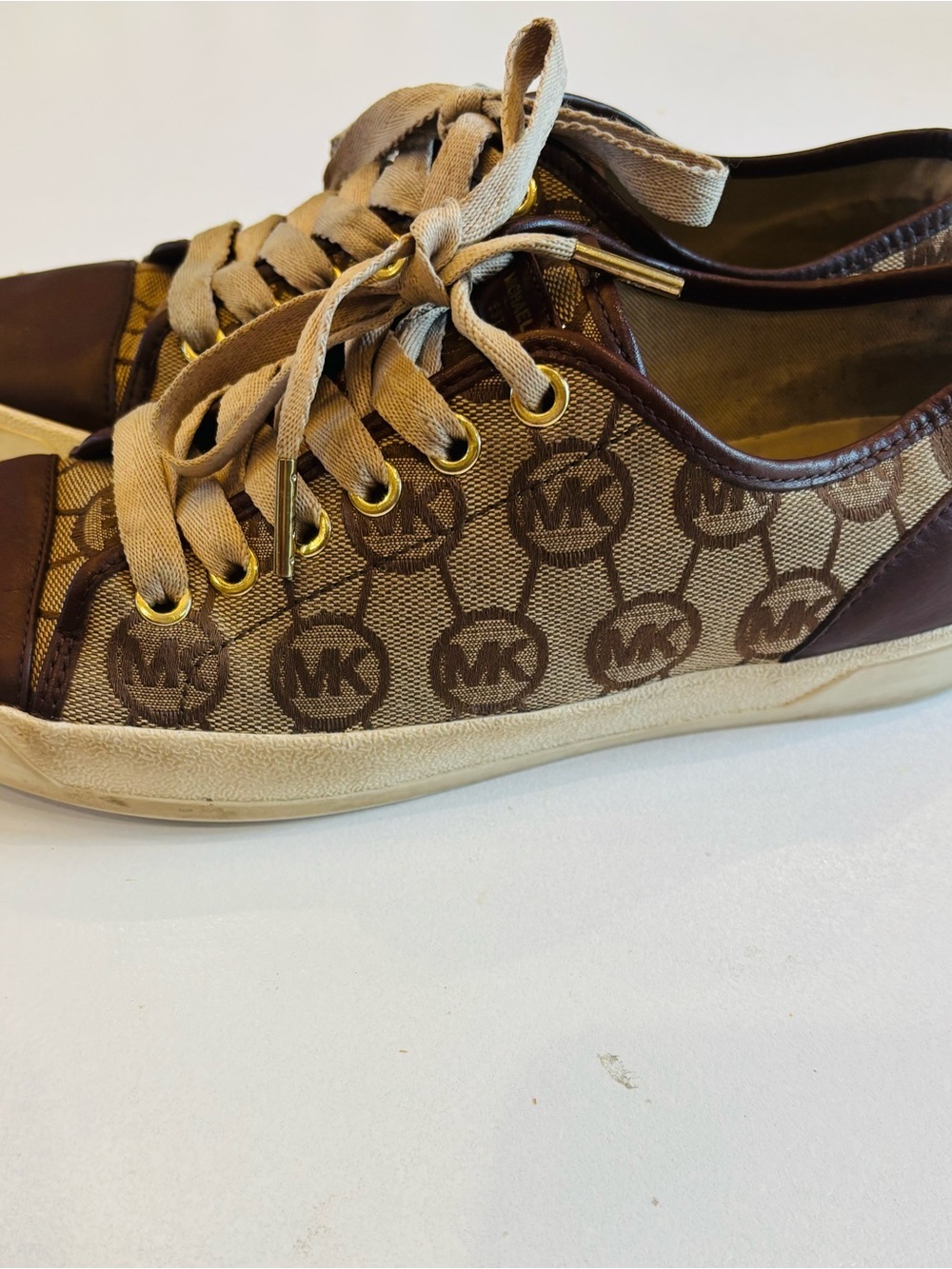 Michael Kors Beige Monogram Canvas Sneakers with Brown Leather Trim size 7.5 - Picture 6 of 7